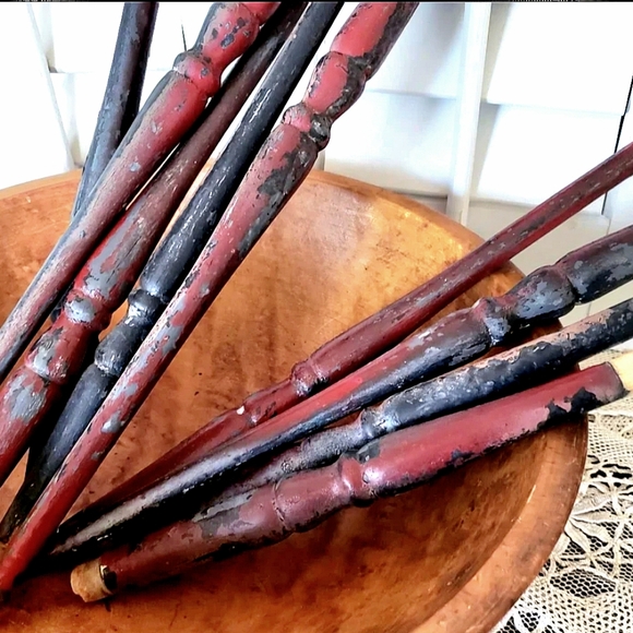 7 Chair Spindles Red & Black Dark Cottagecore Whimseygoth Victorian Gothic Witch - Picture 1 of 7